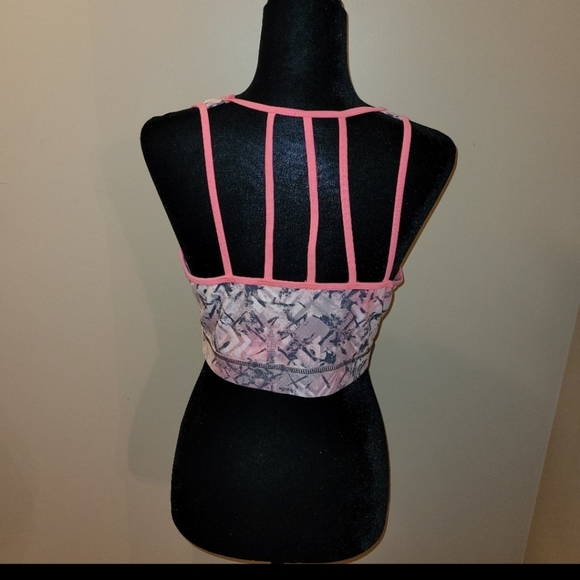 Torrid Low-Impact Wireless Strappy Back Active Sports Bra Size 3 - Picture 4 of 6